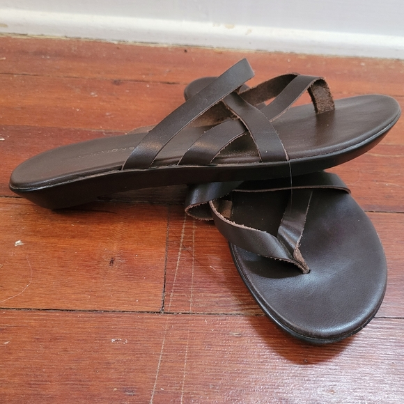 Predictions size 7 sandals - Picture 5 of 5